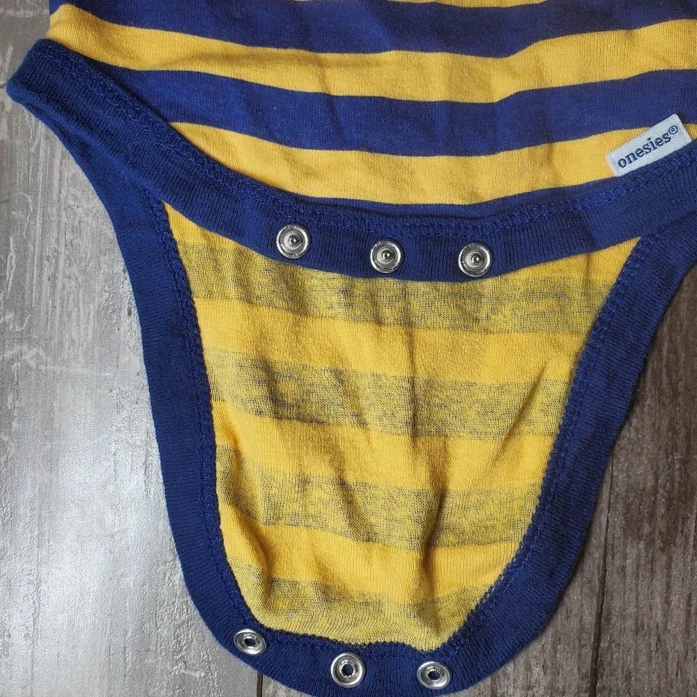 Onesie Bodysuit 5pc Baby Boy Bundle Size 6-9m EUC